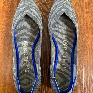 VGUC size 7 Rothy’s retired gray zebra points